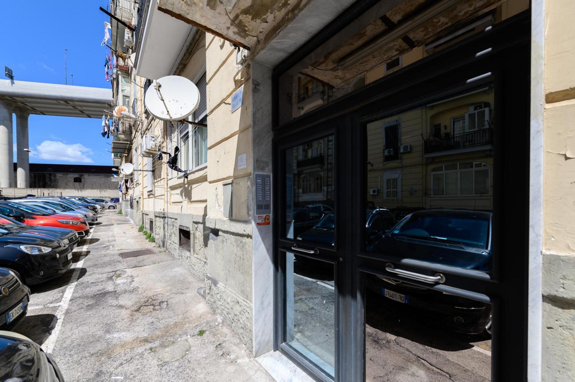 Domus Romeo Apartment Naples Exterior photo